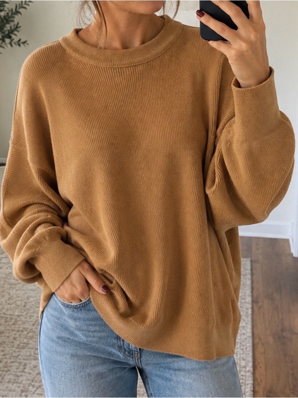 Everyday Relaxed Crewneck Sweater - Camel